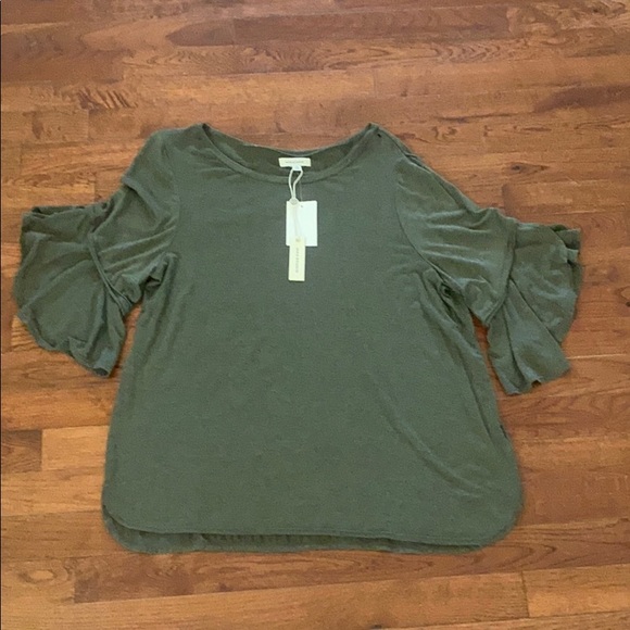 Max Studio Tops - Max studio tee shirt